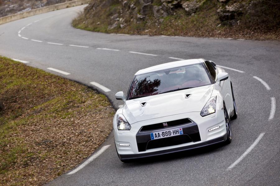  Nissan GT-R Egoist 2011 года  (фото 19 из 50)